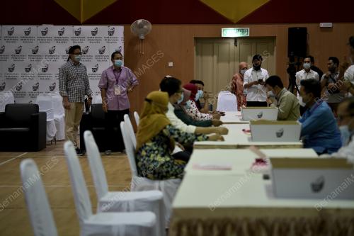PERSIAPAN HARI PENAMAAN CALON PRK SLIM