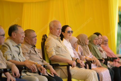 SULTAN PERAK SULTAN NAZRIN SHAH