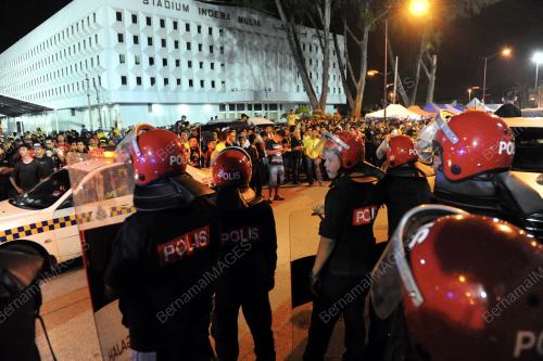 PK11_15042014_POLIS