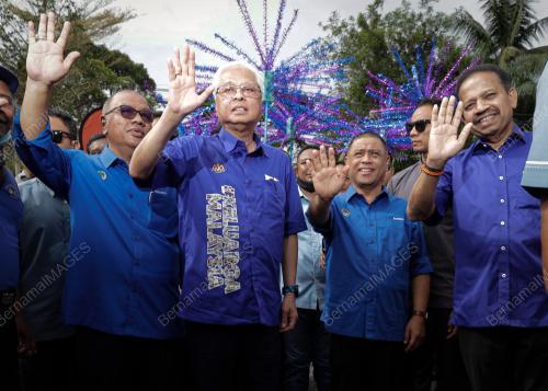 DATUK SERI ISMAIL SABRI YAAKOB