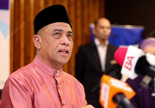DATUK SERI SAARANI MOHAMAD