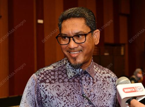 DATUK SERI AHMAD FAIZAL AZUMU