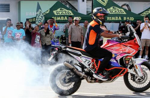 SHAMSUL ANUAR NASARAH
