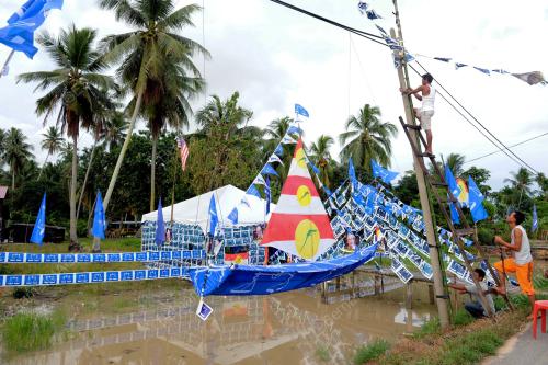 PK11_18042013_BENDERA
