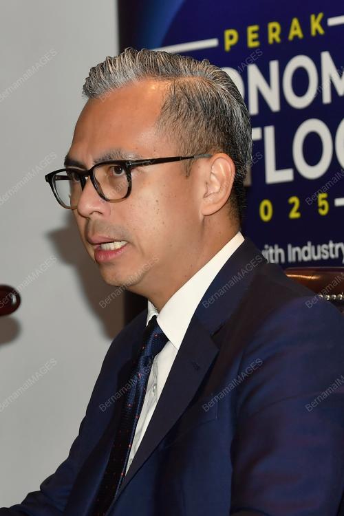 FAHMI FADZIL