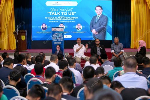 DATUK MUSTAPHA SAKMUD