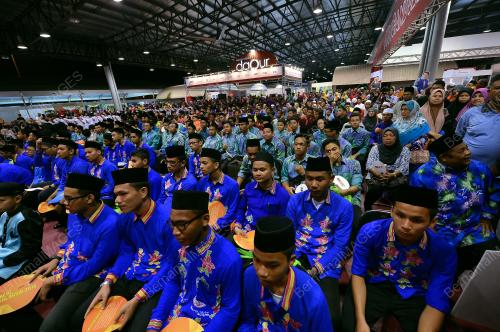 PK11_21102016_HALAL