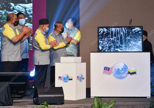DATUK SAARANI MOHAMAD
