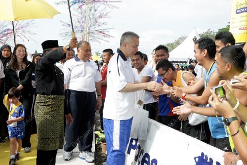 RAJA DR NAZRIN SHAH