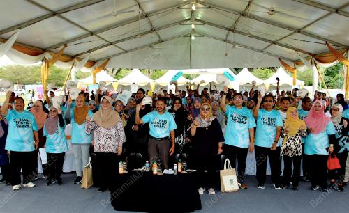 DATUK SERI DR MOHD UZIR MAHIDIN