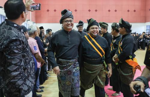 DATUK SERI DR SHAMSUL ANUAR NASARAH
