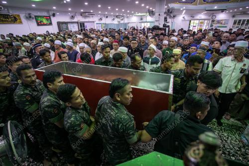 ALLAHYARHAM INSPEKTOR KHAIRIL AZHAR KAMARUDDIN