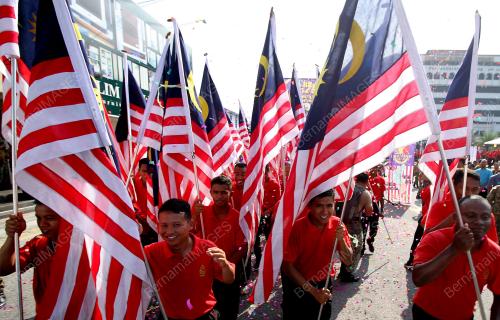 PK11_23082017_LARIAN_MERDEKA