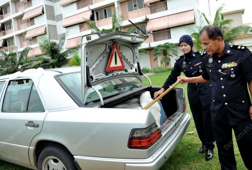 PK11_24072012_KERETA