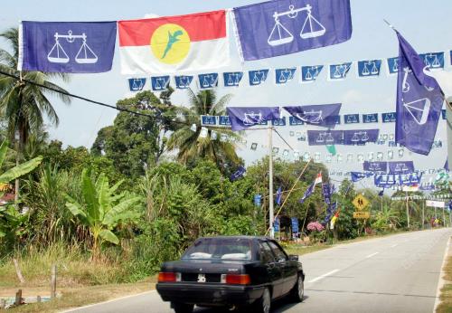 BENDERA BARISAN NASIONAL DAN UMNO