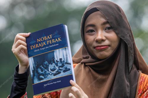 SITI ZULAIKHA RIHAIZUL