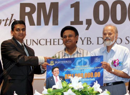 SAMY VELLU
