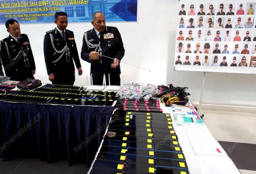 DATUK MIOR FARIDALATHRASH WAHID