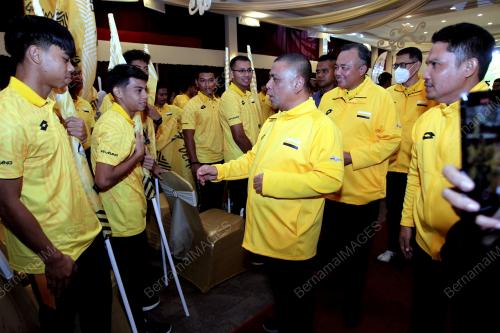 DATUK SERI SAARANI MOHAMAD