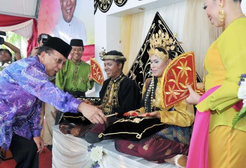 DATUK SERI DR. RAIS YATIM