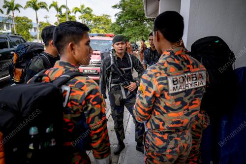 MENCARI DAN MENYELAMAT JASLINDA