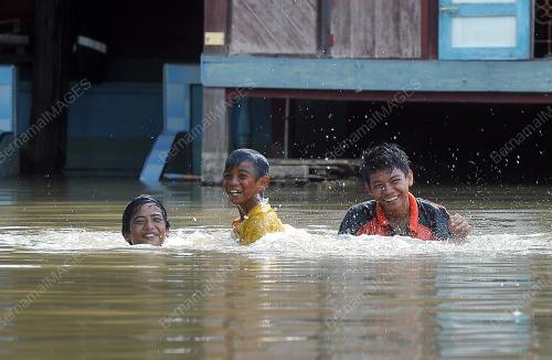 PK12_05012015_BANJIR