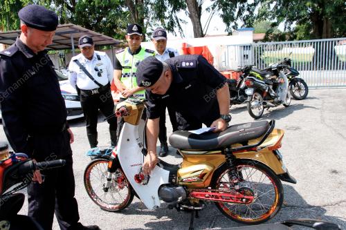 ACP ABANG ZAINAL ABIDIN ABANG AHMAD