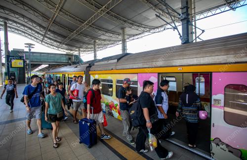 KOMUTER _BICHI MAO