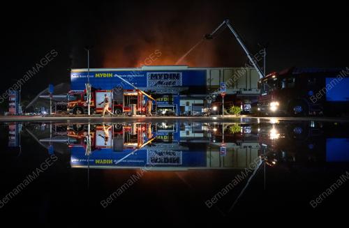 MYDIN MANJOI TERBAKAR