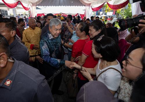KUNJUNGAN KASIH TAHUN BAHARU CINA