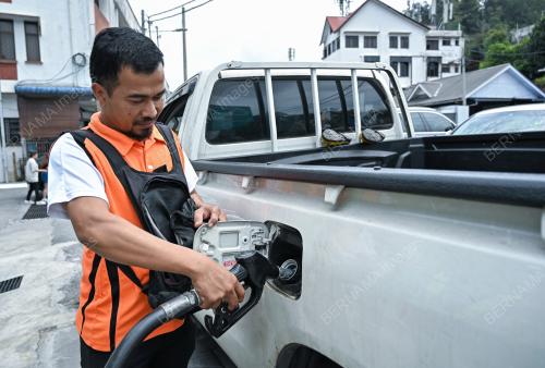 ANUAR KAMIS 43