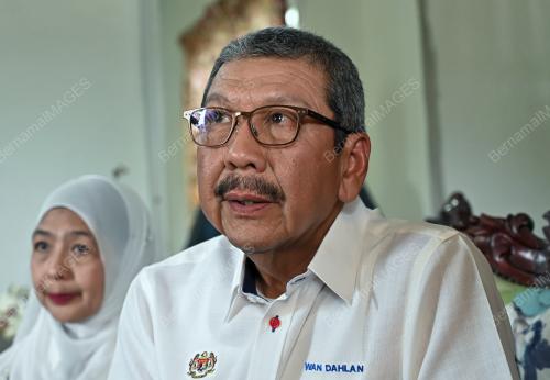 TAN SRI WAN DAHLAN ABDUL AZIZ