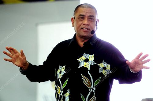 DATUK SERI SAARANI MOHAMAD