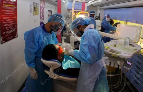 PEMERIKSAAN GIGI SECARA PERCUMA