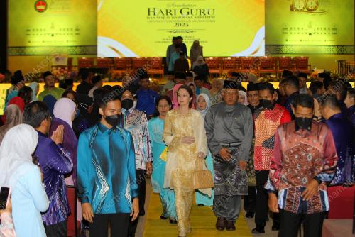 TUANKU ZARA SALIM