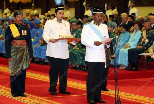 DR ZAMBRY ABDUL KADIR