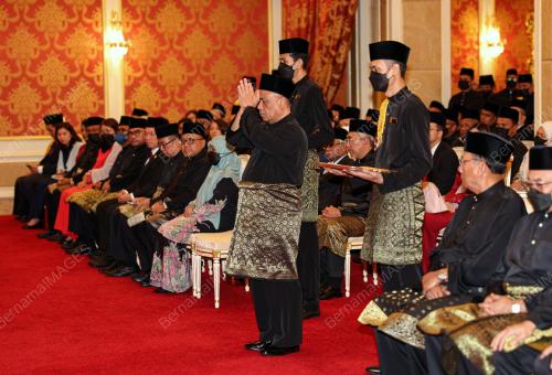 ISTIADAT MENGANGKAT SUMPAH MENTERI BESAR PERAK