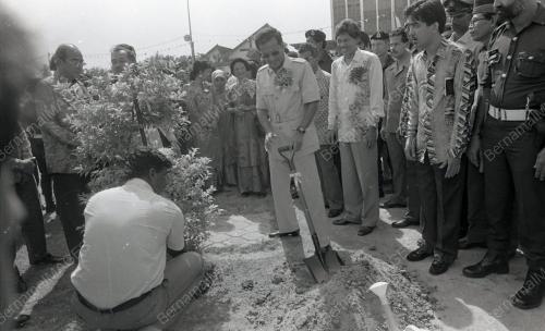 PK12_240690_PROGRAM