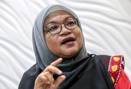 PROFESOR MADYA DR NAZIRAH LEE