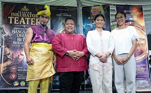 AZMI ISMAIL