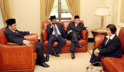 ANGGOTA DEWAN UNDANGAN NEGERI