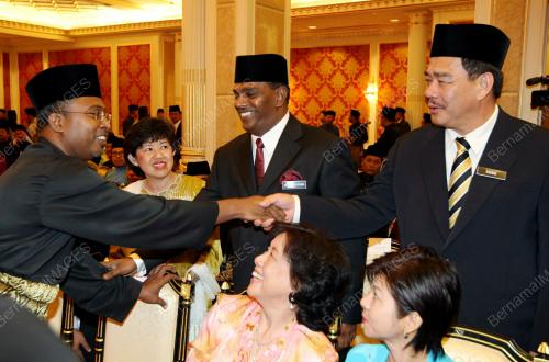 DR ZAMBRY ABDUL KADIR