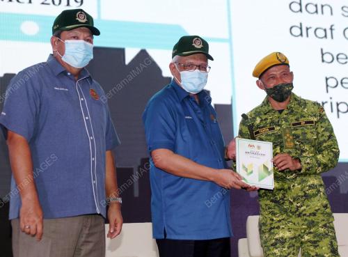 DATUK SERI HAMZAH ZAINUDIN
