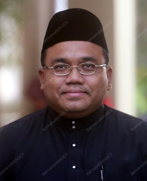 MOHD ZAHIR ABDUL KHALID