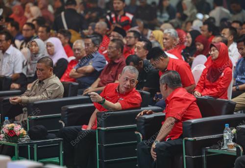 DATUK SERI FADILLAH YUSOF 