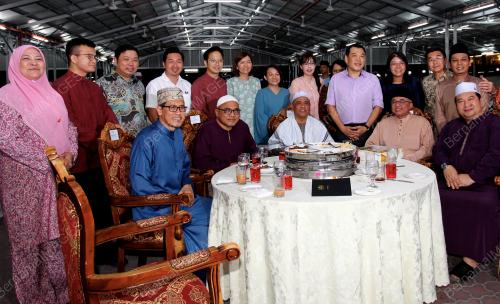 DATUK SERI SAARANI MOHAMAD