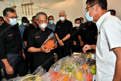 TAN SRI MUHYIDDIN YASSIN
