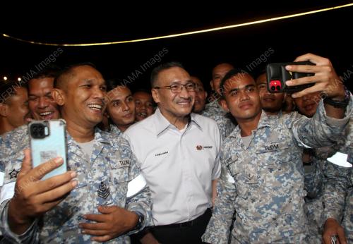 DATUK SERI HISHAMUDDIN TUN HUSSEIN