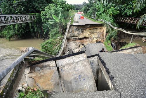 JAMBATAN RUNTUH SUNGAI KLAH