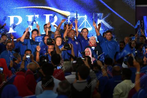 PK13_21042018_MANIFESTO_BN201804205931